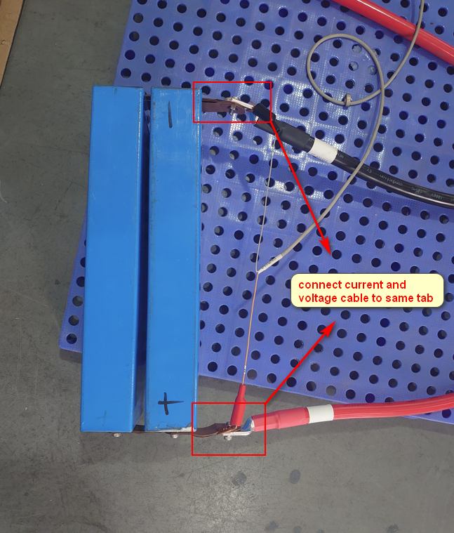 How to CE6000 connect current cable and voltage cable to battery